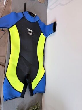 Kids' Short Sleeve Swim Rashguard - Blue & Neon Yellow